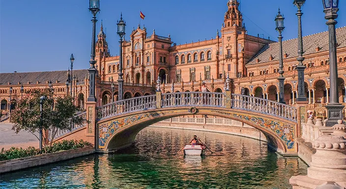 چگونه اقامت اسپانیا بگیریم؟