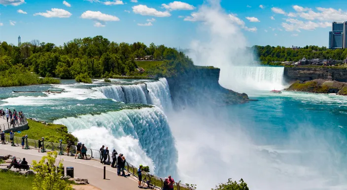 راهنمای دریافت ویزای توریستی کانادا