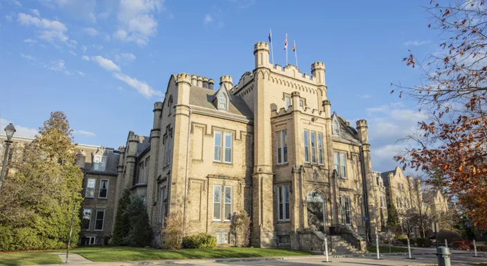 شرایط مهاجرت تحصیلی به کانادا زیر 18 سال